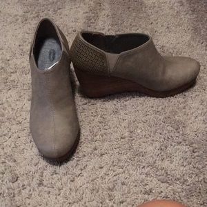 Dr. Scholl’s True Comfort wedged